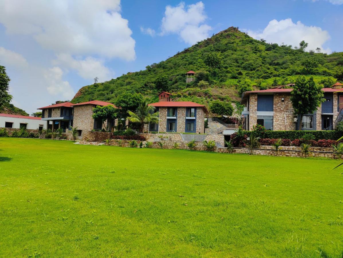 The Divine Hills Resort Nāi Екстериор снимка