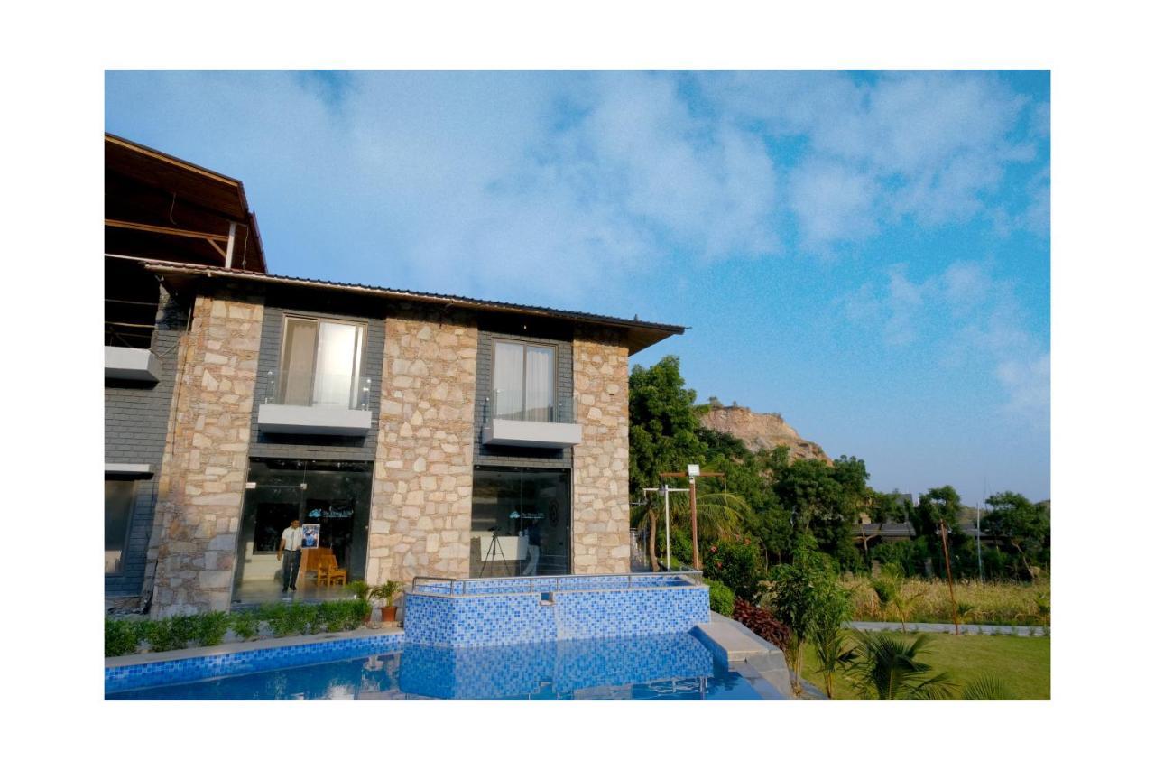 The Divine Hills Resort Nāi Екстериор снимка