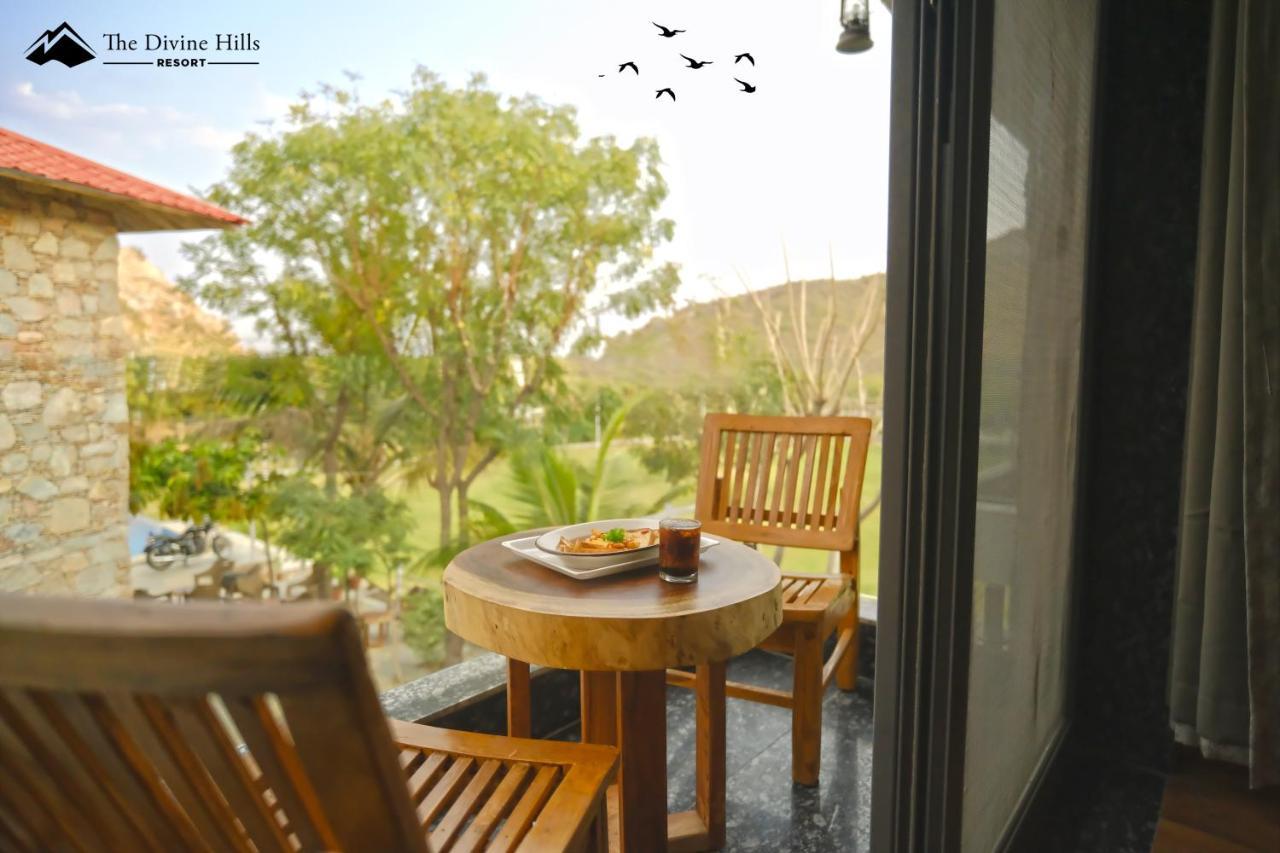 The Divine Hills Resort Nāi Екстериор снимка