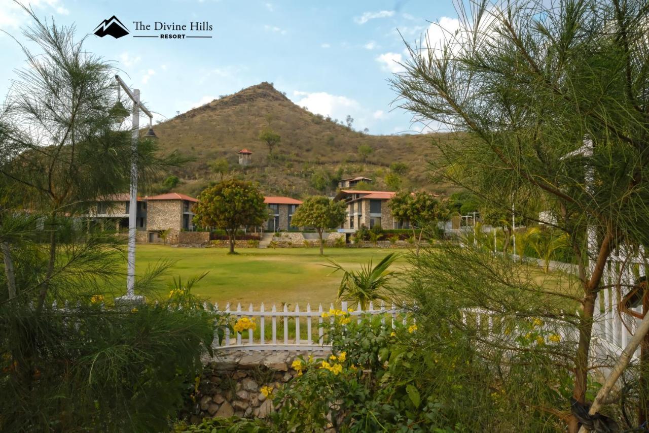The Divine Hills Resort Nāi Екстериор снимка