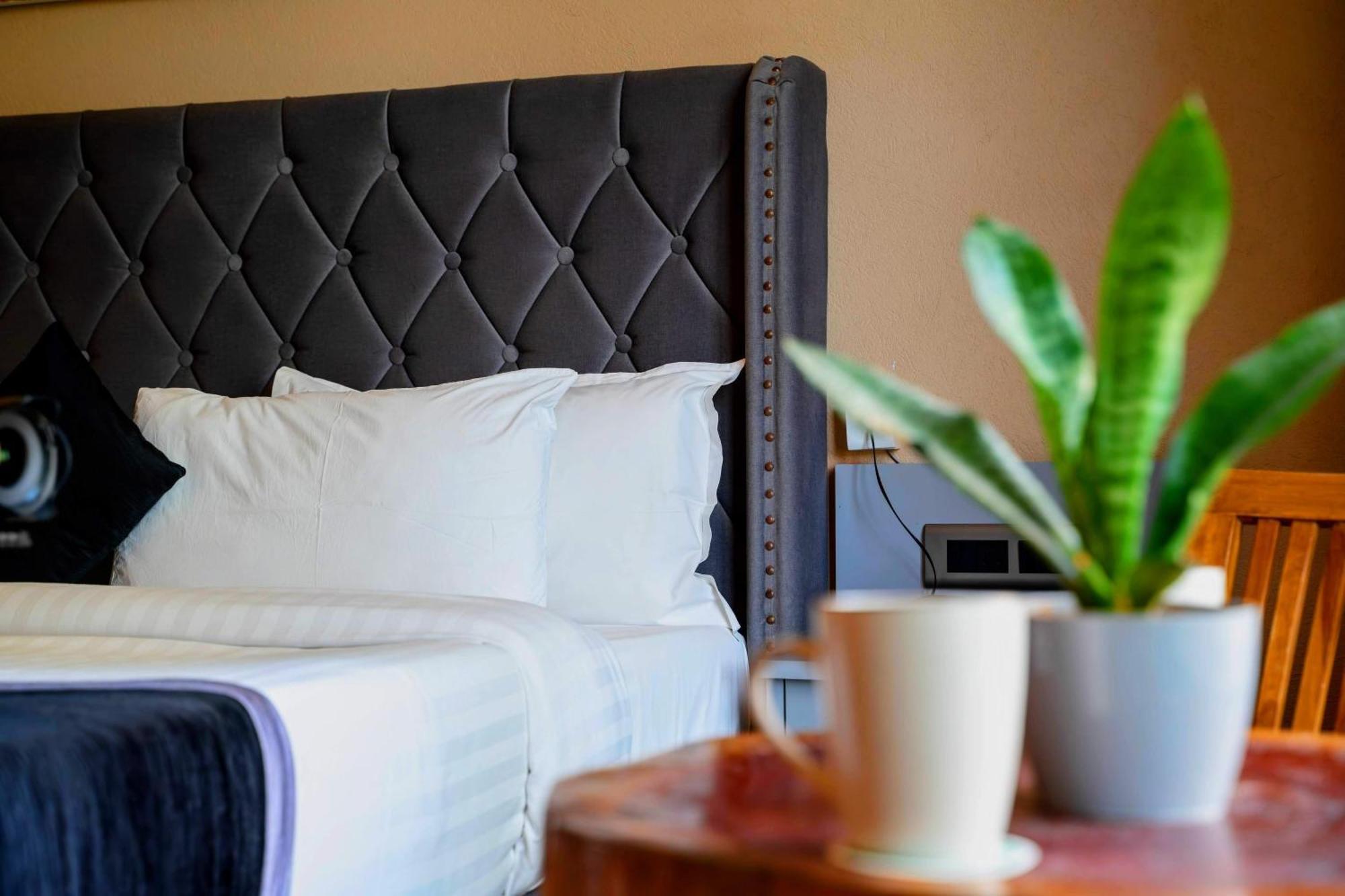 The Divine Hills Resort Nāi Стая снимка