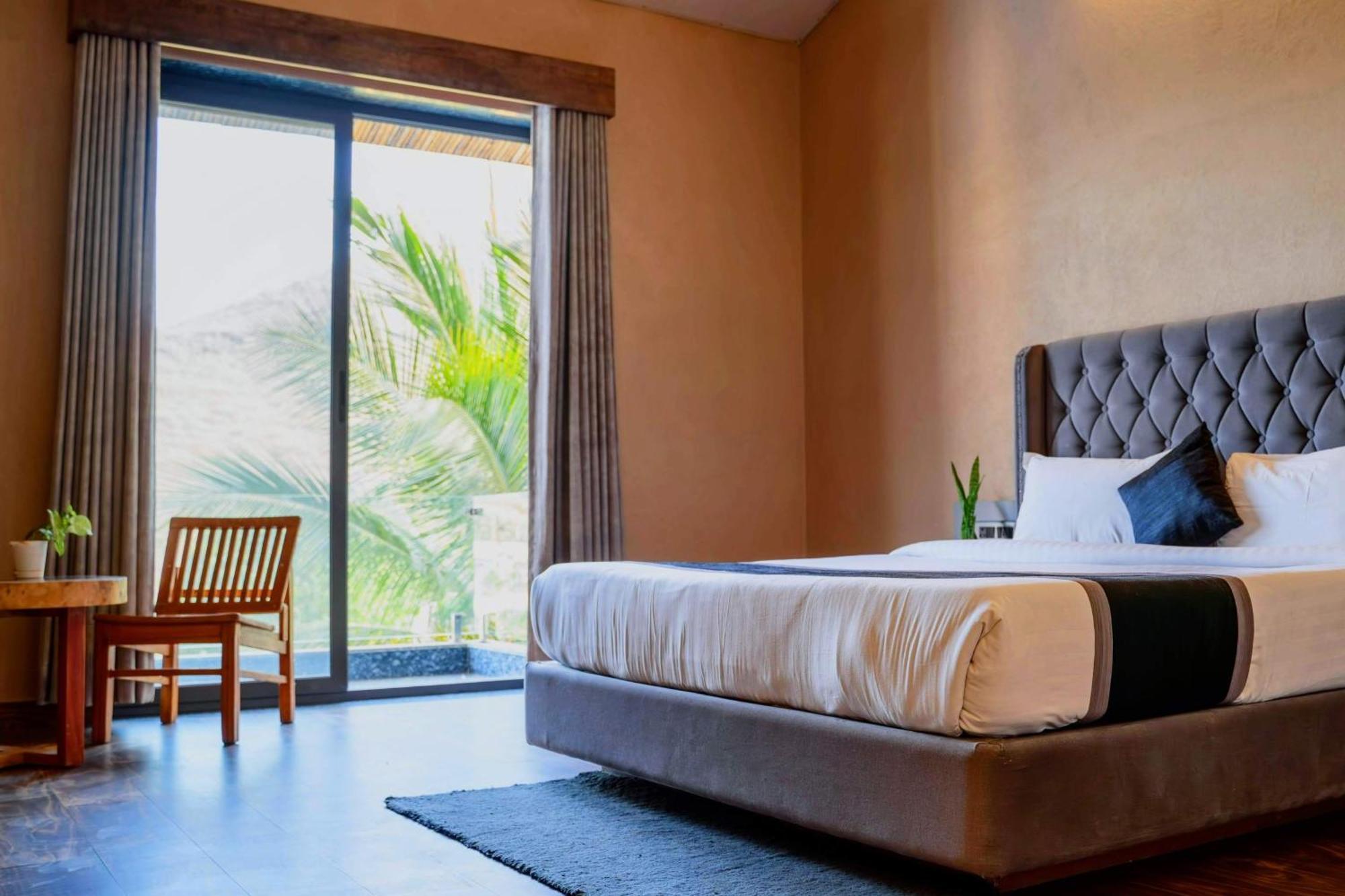 The Divine Hills Resort Nāi Стая снимка