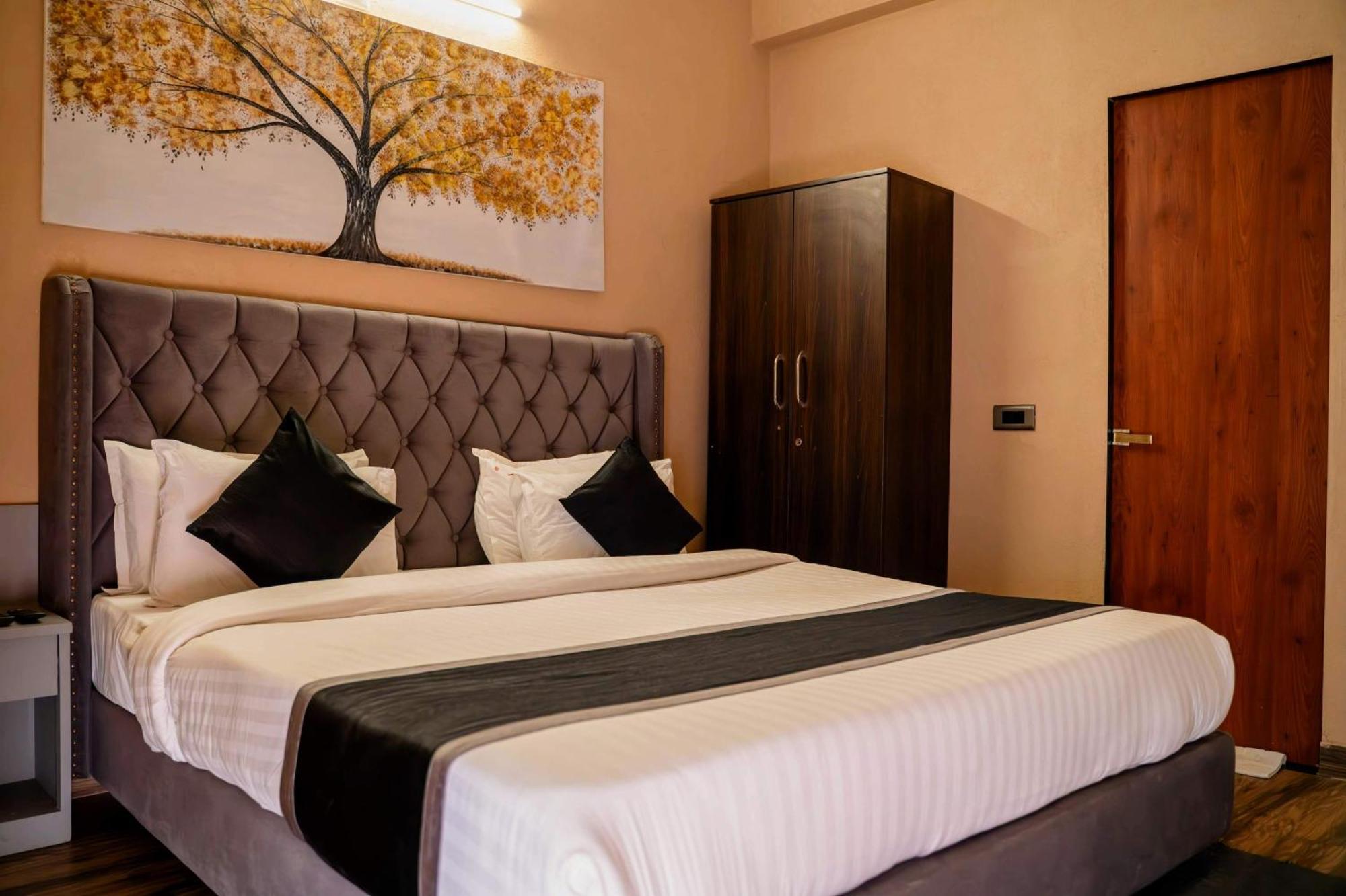 The Divine Hills Resort Nāi Стая снимка